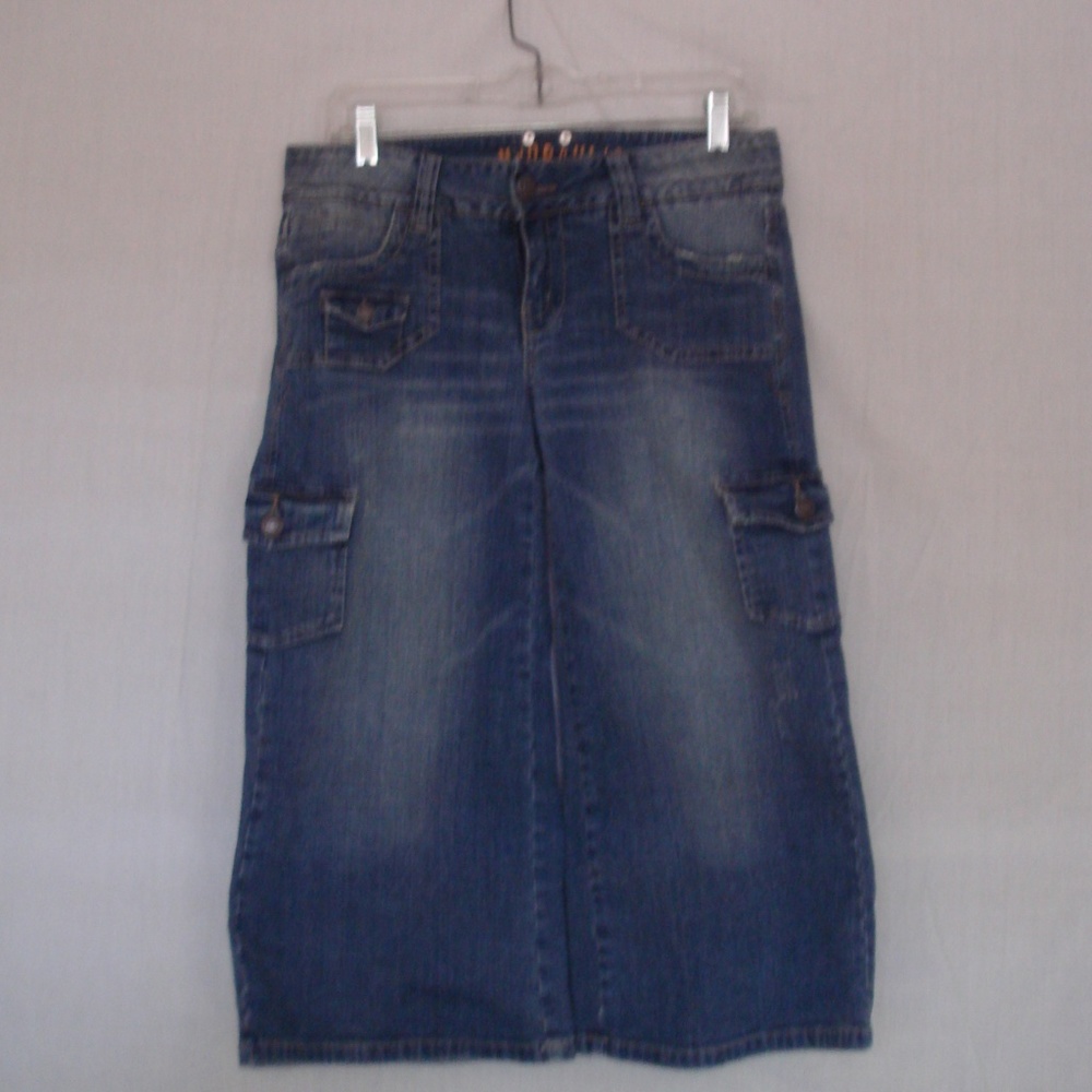 Hydraulic Jean Shorts Size 9/10